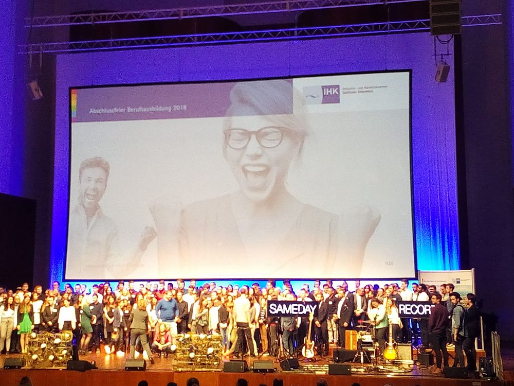 Azubis bei der Abschlussfeier
